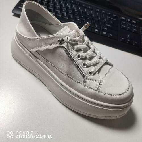 德赛帝伦特大新款真皮女鞋透气女士中底运动休闲鞋小白时尚大脚码