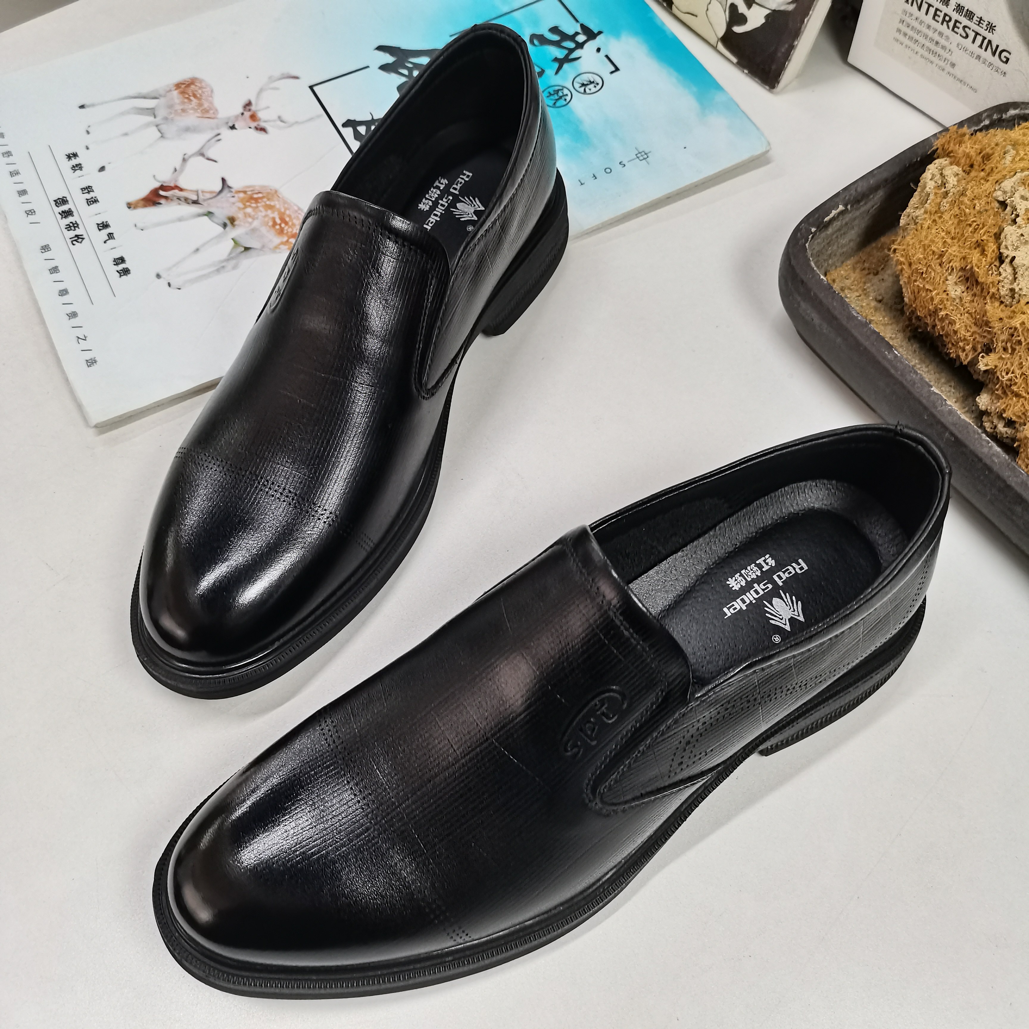 红蜘蛛2025男鞋新款男鞋商务正装皮鞋舒适通勤休闲皮鞋男士春季