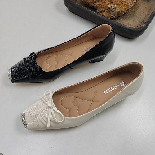 德赛帝伦德赛帝伦同款女鞋正品真皮单鞋时装鞋中跟方头经典2025