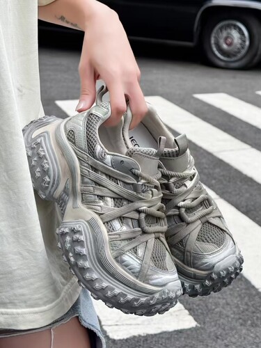 德赛帝伦女士新款皮+双网面老爹鞋休闲厚底女鞋榴莲底脏脏鞋潮流