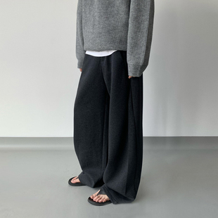 WEERE软糯舒适空气层结构分割弯刀长裤 抗皱宽松休闲加绒卫裤