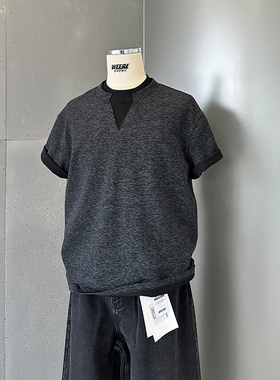 WEERE定制复古花纱麻感抗皱宽松假两件撞色V领短袖t恤男