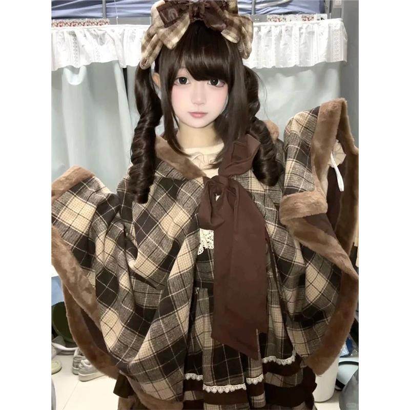 小个子洛丽塔格子连帽斗篷毛呢外套女冬季新款打底衫连衣裙三件套