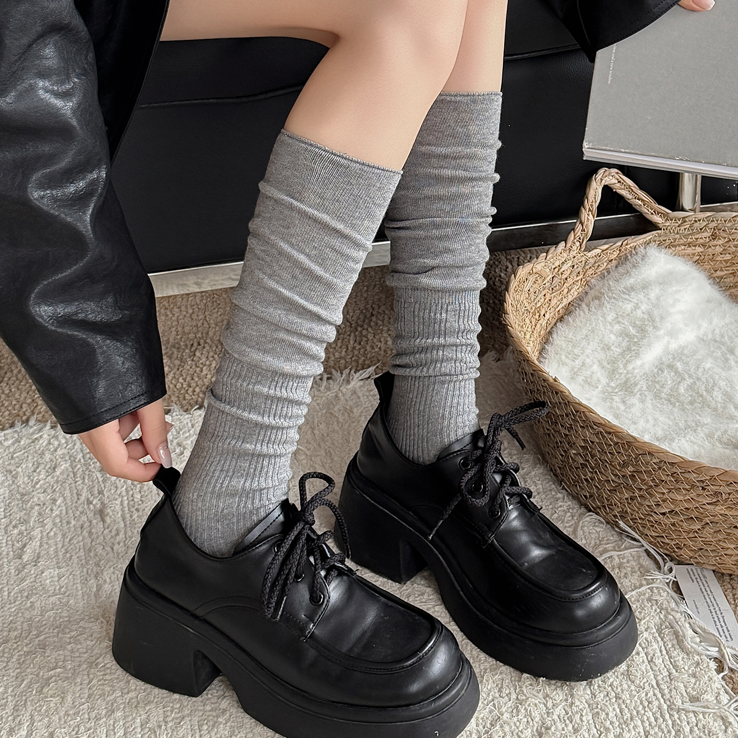 日系jk纯色显瘦条纹中长筒堆堆袜