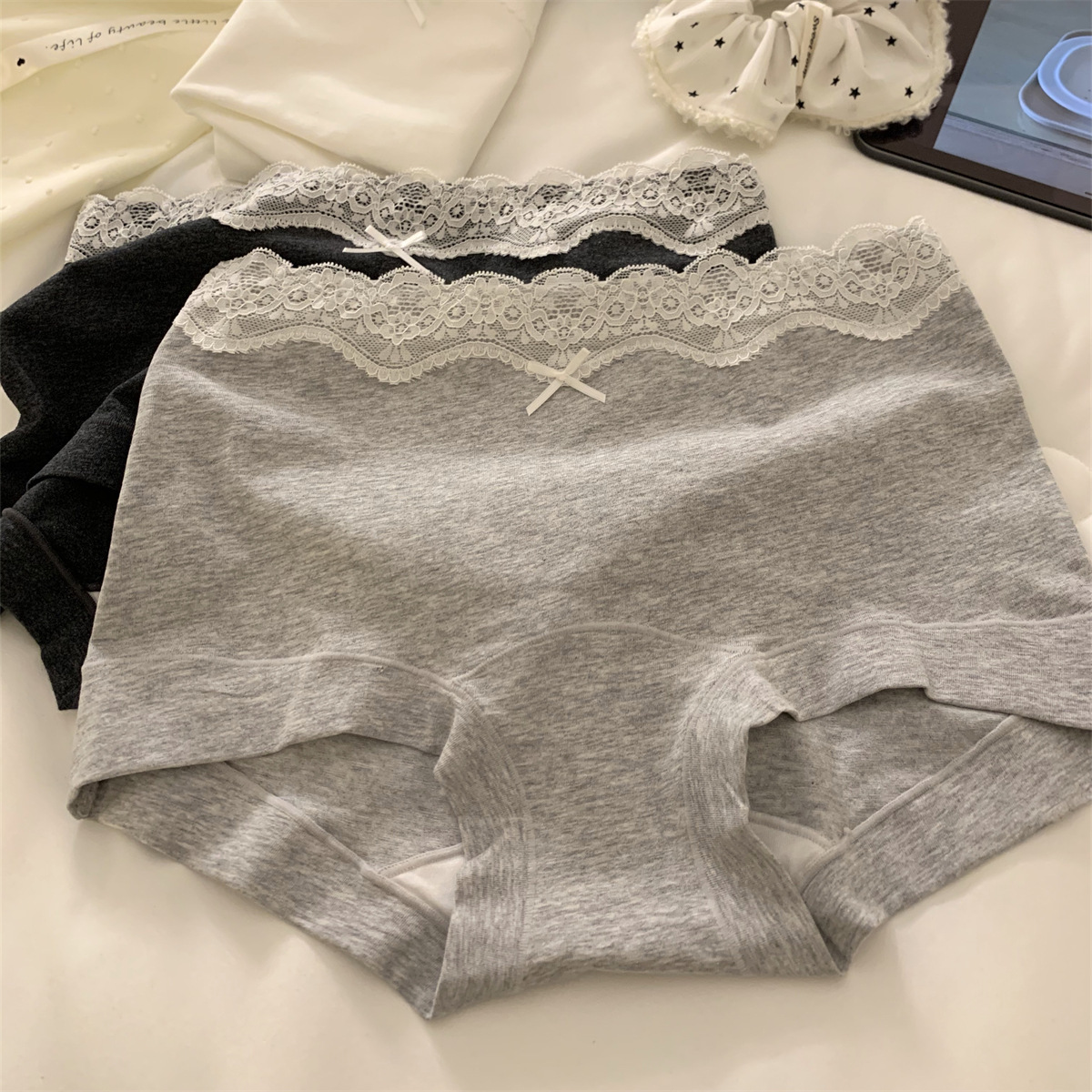 甜美蝴蝶结蕾丝边少女平角内裤