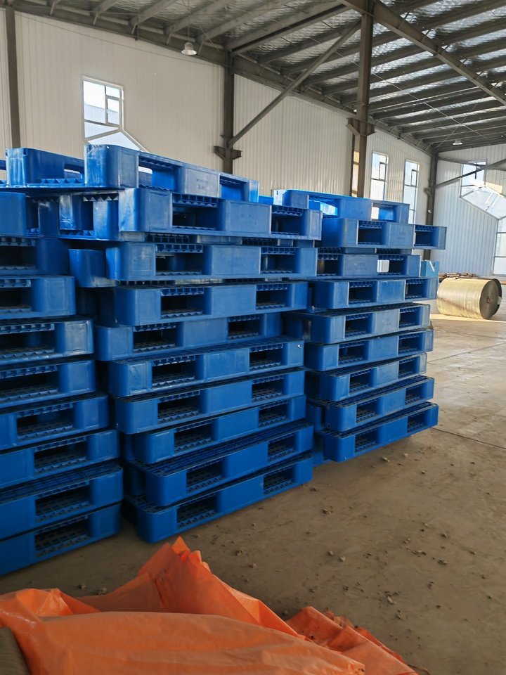 1月15日日照实业公司工业园区内的托盘488个网络拍卖公告