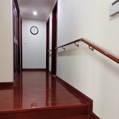 日式楼梯实木养老院老人防滑扶手