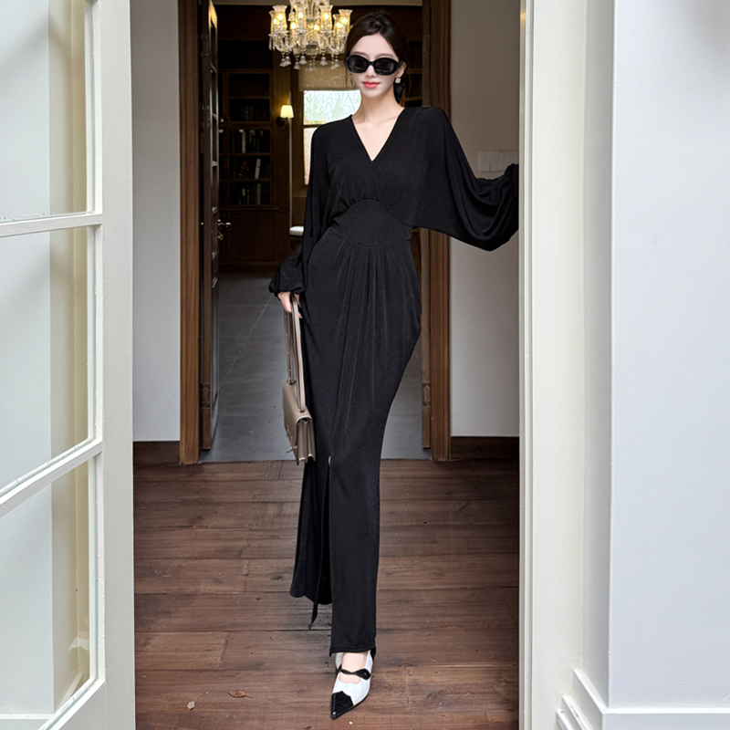 宴会高级感黑色修身连衣裙