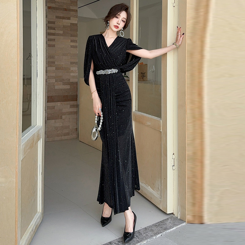 气质显瘦收腰包臀宴会聚会弹力V领连衣裙女夏2025新款遮肚子长裙