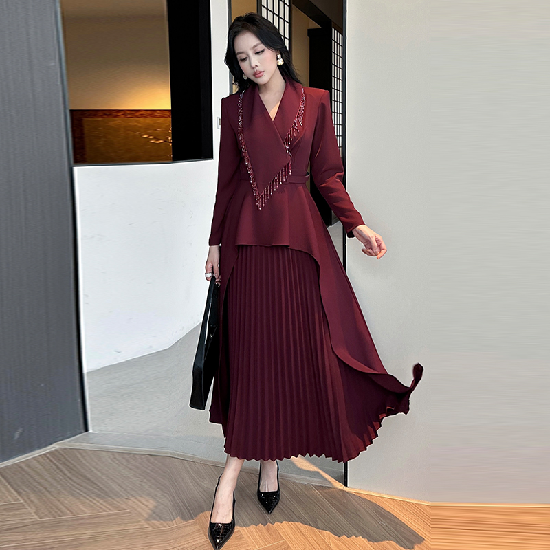 休闲风压褶大摆荷叶边连衣裙秋冬