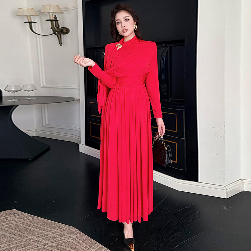 大摆修身遮跨高腰显瘦连衣裙女冬