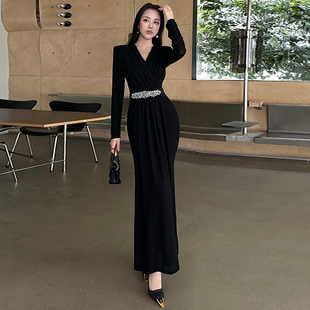 连衣裙女秋冬新款 显瘦气质包臀收腰长袖 针织高弹力鱼尾裙 修身 法式