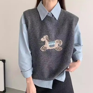 BADX正品2025冬季新款女小狗卡通软糯灰色针织背心马甲衬衣两件套