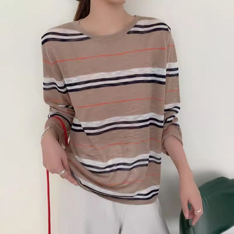 25夏季欧货圆领卡其色条纹长袖针织衫女宽松百搭套头防晒T恤上衣