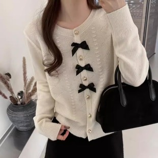 BADX正品韩系圆领蝴蝶结金扣羊毛针织开衫女冬季软糯独特毛衣外套