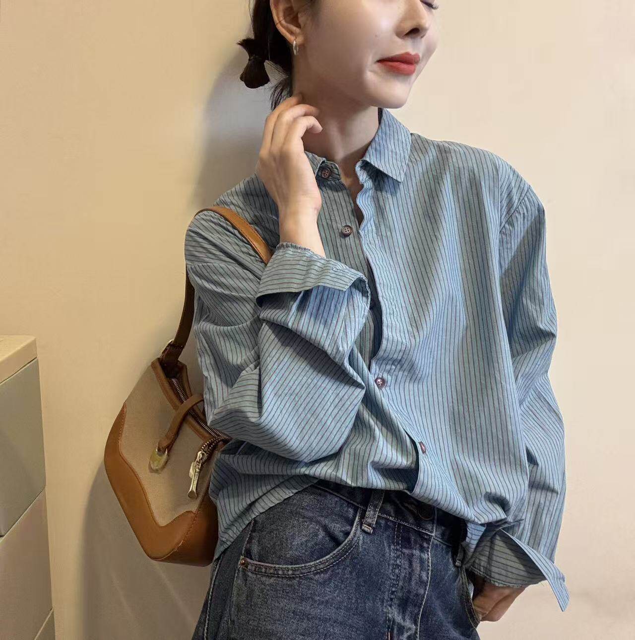 撞色条纹卡通刺绣女士衬衫2026春季新款宽松休闲翻领长袖百搭上衣