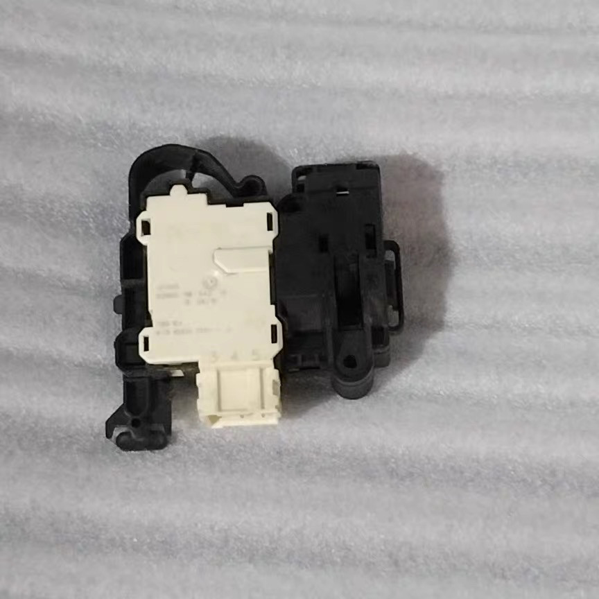 适用三洋惠而浦滚筒洗衣机门锁门开关电子门锁原装配件DKS05801