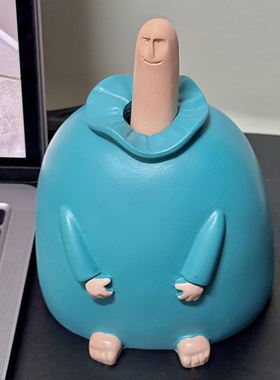 竖中指办公室桌面摆件搞笑沙雕艺术雕塑年度丑东西搞怪抽象小玩意