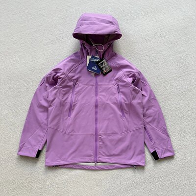 高端品牌平替连帽软壳衣防风防水户外徒步登山软壳冲锋衣夹克外套