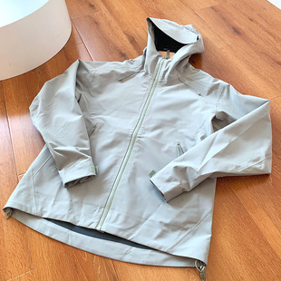 刺绣高端户外品牌台州三门冲锋衣压胶防风防水男女款连帽硬壳外套