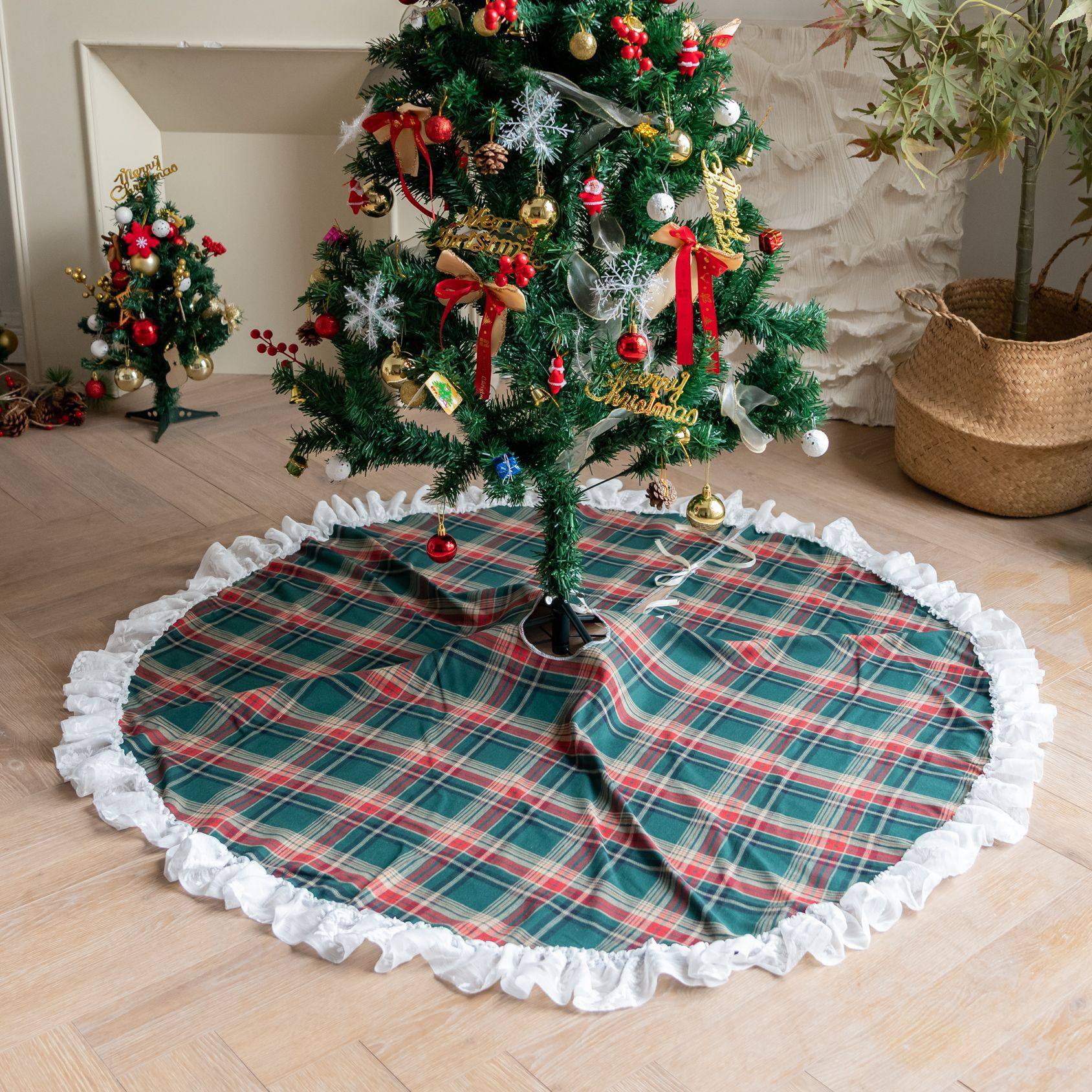 绿红色圣诞格格子大树裙树垫子圣诞节日树下装饰垫 装饰布礼物布,居家布艺,桌布,淘宝优惠券,粉丝福利购,淘宝优惠卷