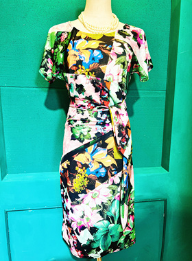 法国Fifilles高级感法式油画印花小圆领连衣裙中长款