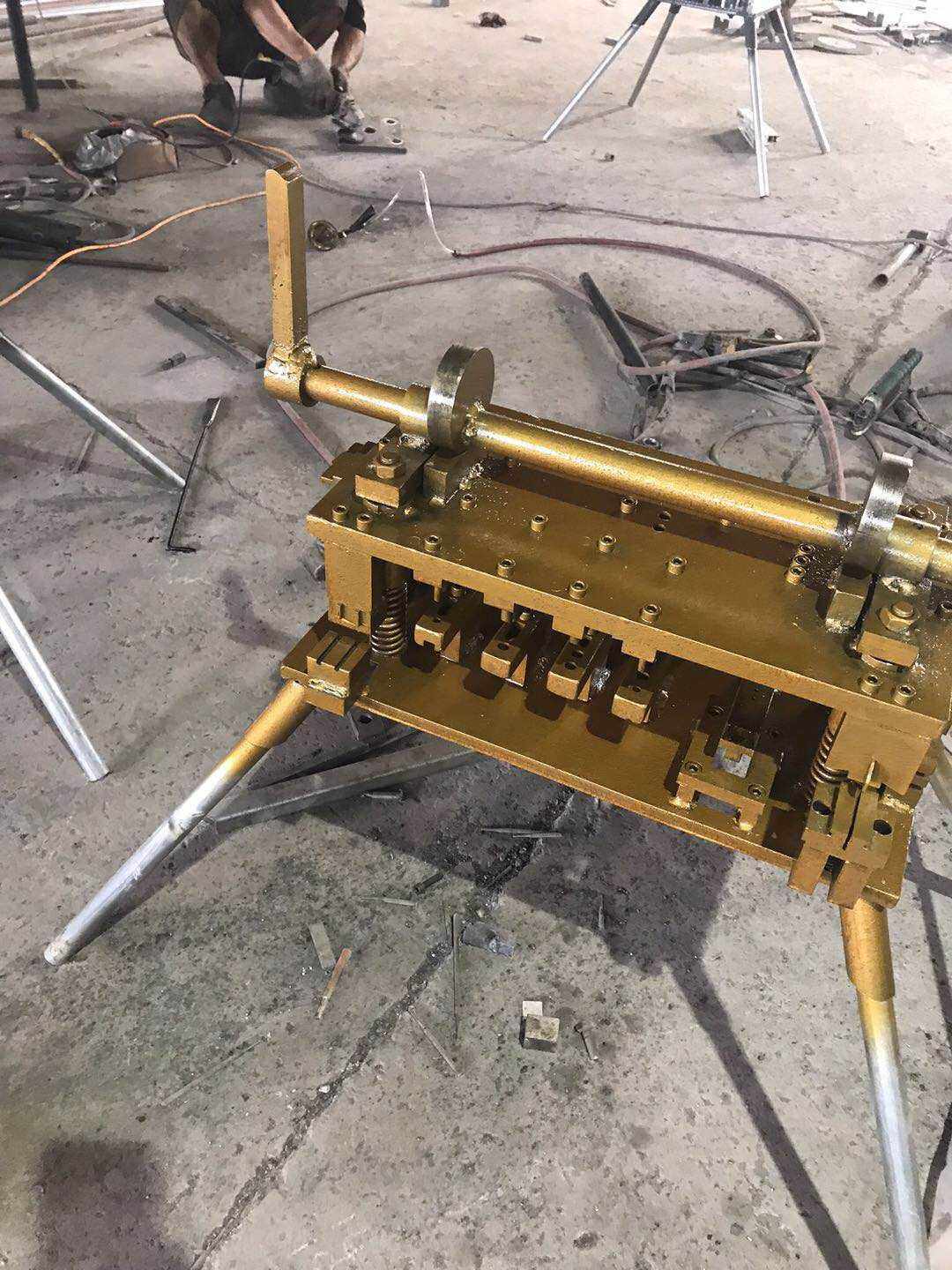 专业定做普铝冲床模具断桥铝推拉手动冲床模具压力机
