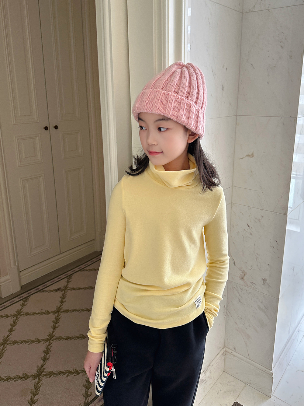 gugumini童装高领打底衫