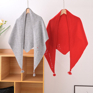 25新品 保暧护颈背100纯山羊绒刺绣流苏三角围巾小披肩 多功能时尚