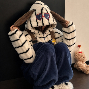 史努比连体睡衣女款冬季珊瑚绒加厚可爱卡通情侣一体式睡袍家居服