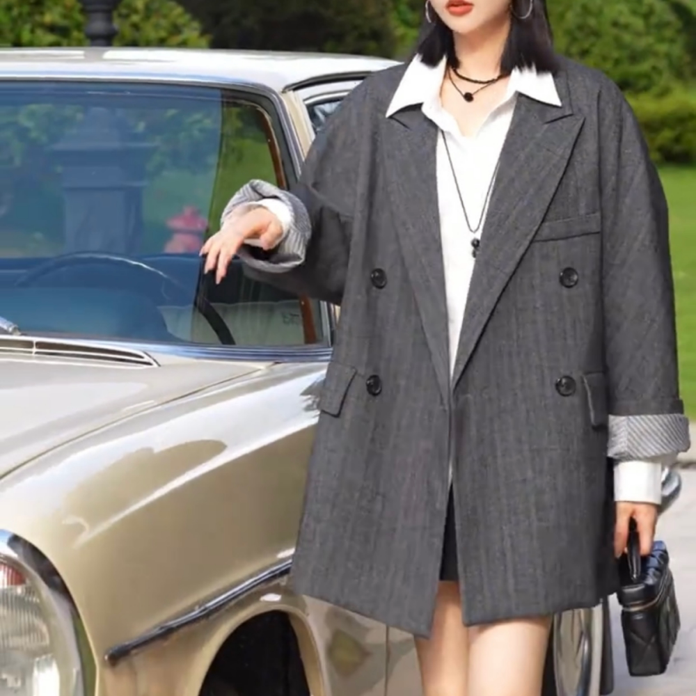 排扣中长直筒翻领灰色西装外套女