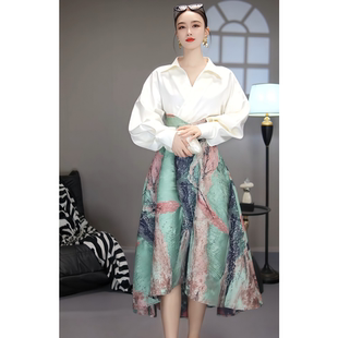 2026年春季新款韩系时尚气质甜美风时尚简约纯色款上衣半裙套装女