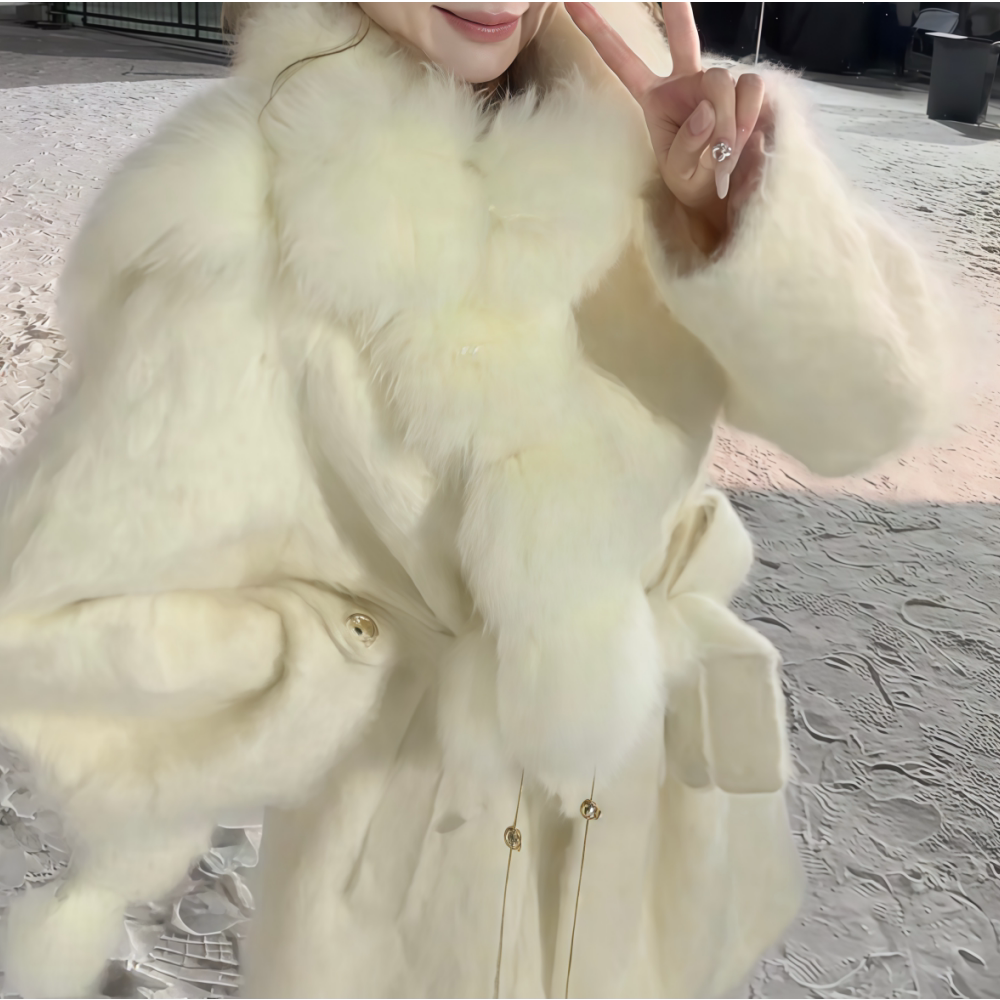 中长款米白色立领毛呢大衣女款