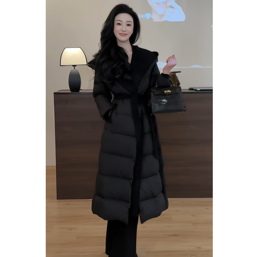 长款纯色连帽翻领羽绒款外套女