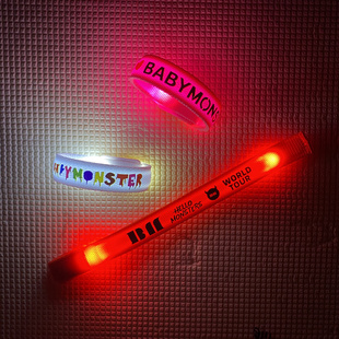 BABYMONSTER宝怪女团香港演唱会应援发光手环定制粉丝周边荧光棒