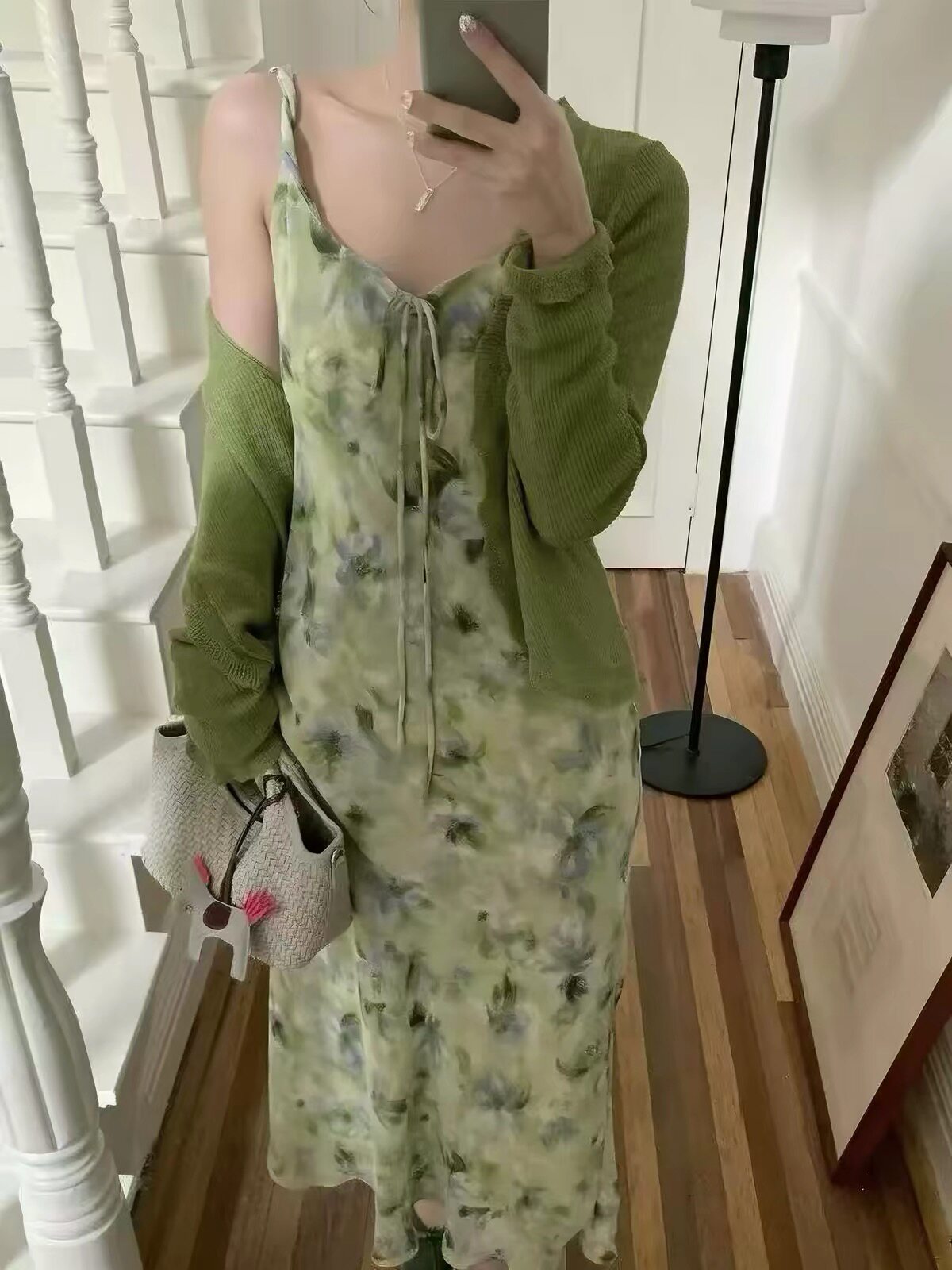 正版绿色碎花吊带连衣裙开衫两件套女2026新款韩系温柔风长裙套装