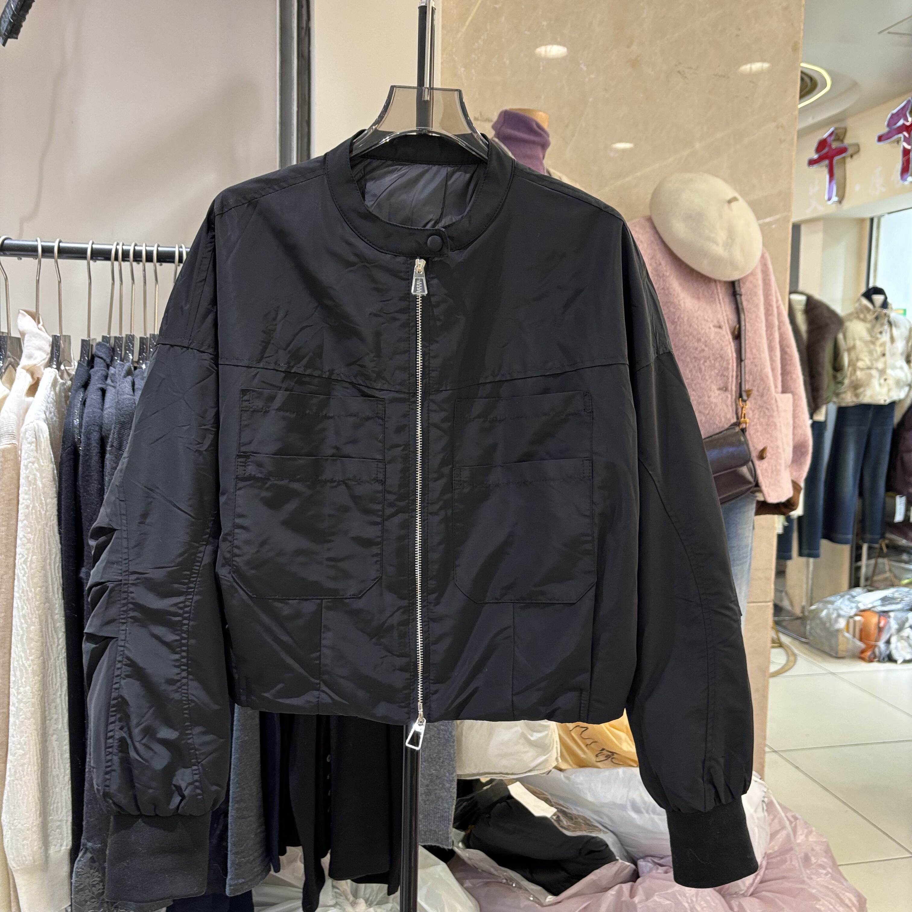 2025秋冬韩版立领长袖90绒羽绒服短款外套女休闲百搭显瘦夹克上衣