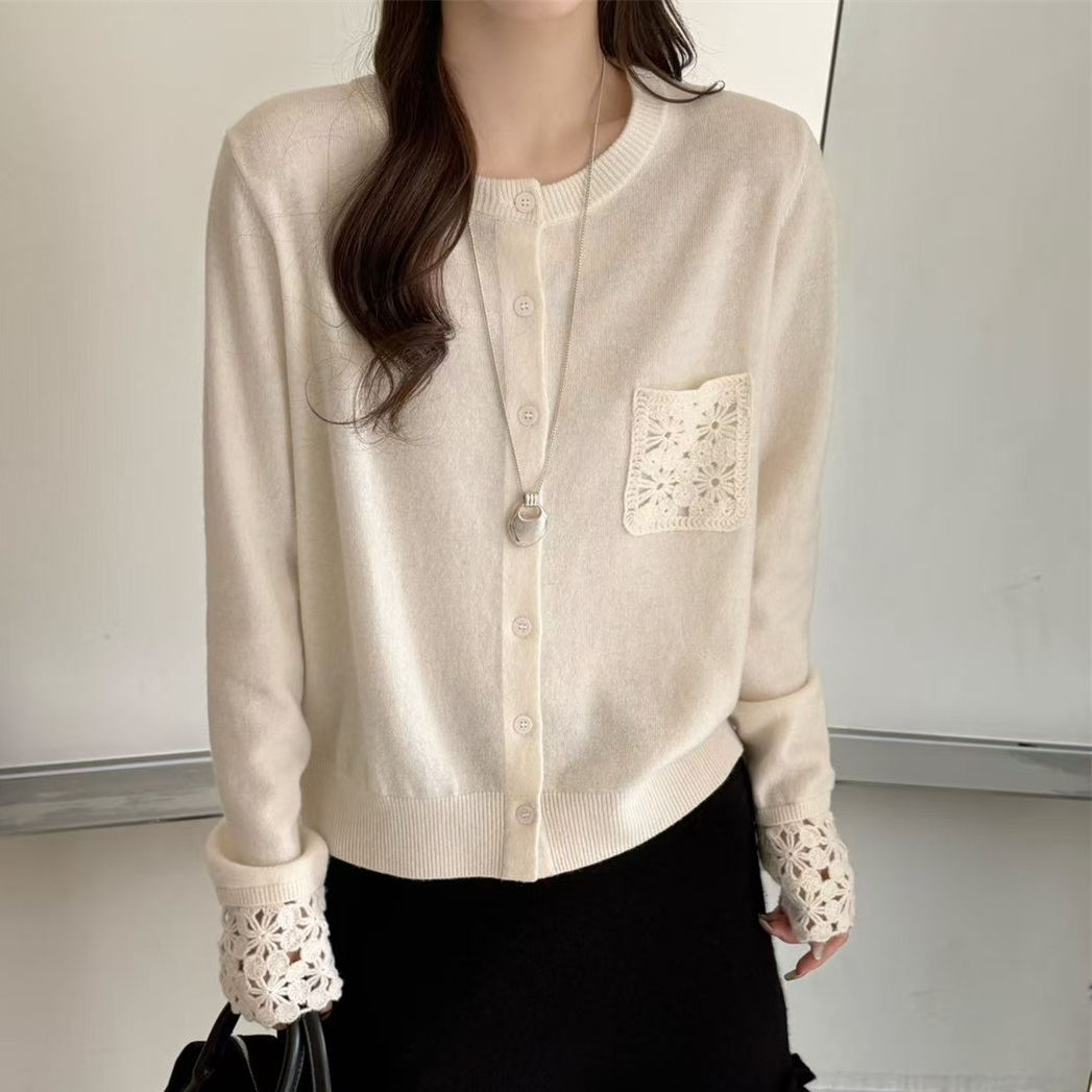 温柔韩系风蕾丝钩花袖圆领开衫女冬季款羊毛口袋针织衫毛衣77-05