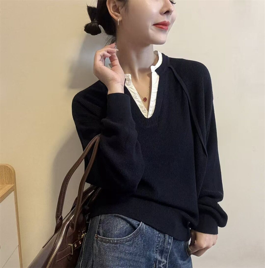 慵懒风V领假两件撞色针织衫女2026春季新款拼线条百搭毛衣上衣潮