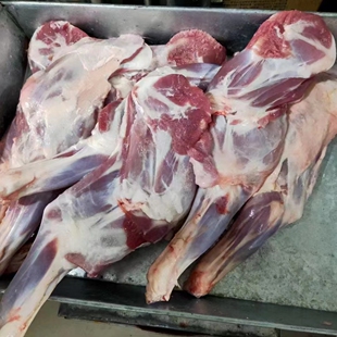 羊腿羊前腿纯草饲内蒙古呼伦贝尔草地羔羊溜达羊烧烤手把肉有嚼劲