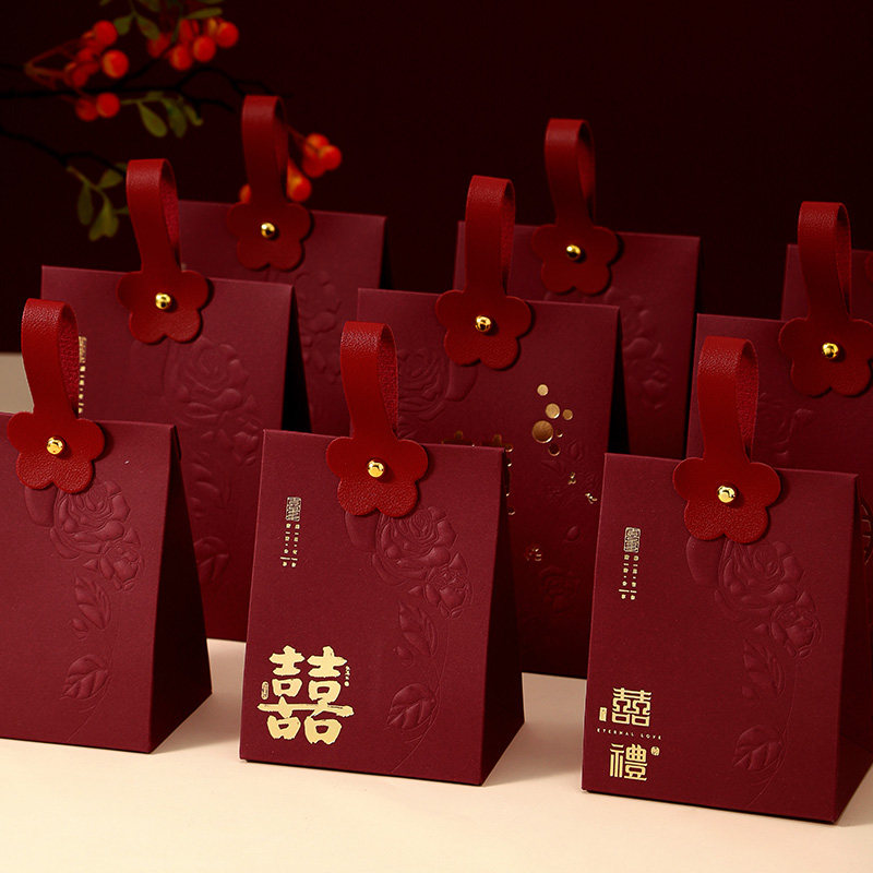 结婚喜糖盒子2025新款婚礼高级伴手礼盒空盒包装盒订婚手提糖果袋