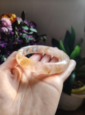 60-61圈口天然樱花玛瑙手镯女款冰透玛瑙镯子飘樱花玛瑙手镯手饰