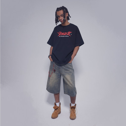 2727WORLD经典logo印花短袖T恤