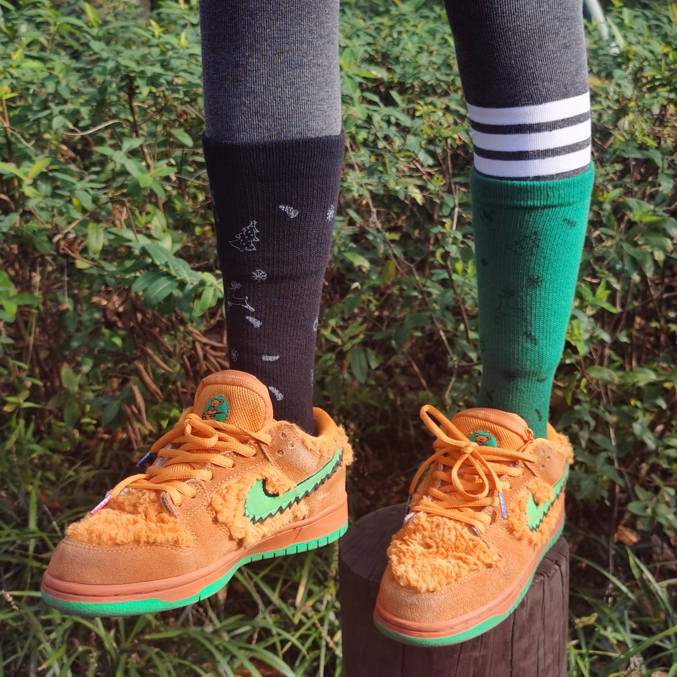 潮筒ins街头男女时尚袜滑板风中袜运动篮球欧美潮袜烫花中筒袜