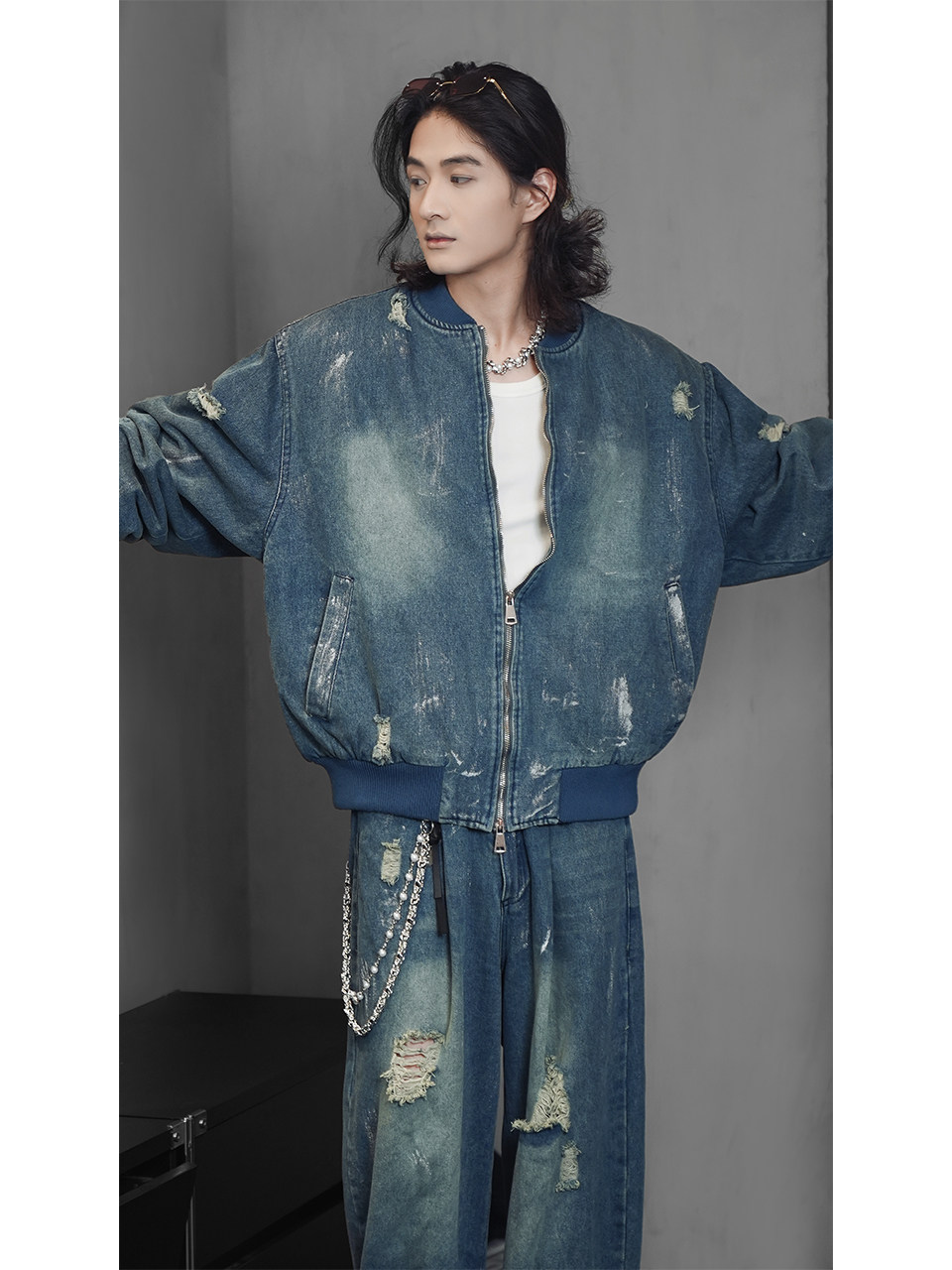 LONGBAODAO 2024 초가을 새로운 트렌디한 다용도 착용 및 긁힌 워싱 데님 재킷 및 바지 세트