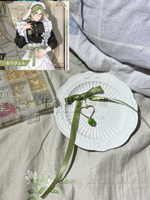 新世界狂欢Nu carnival甜蜜心动暴击奥利文cosplay温柔鞭策蝴蝶结