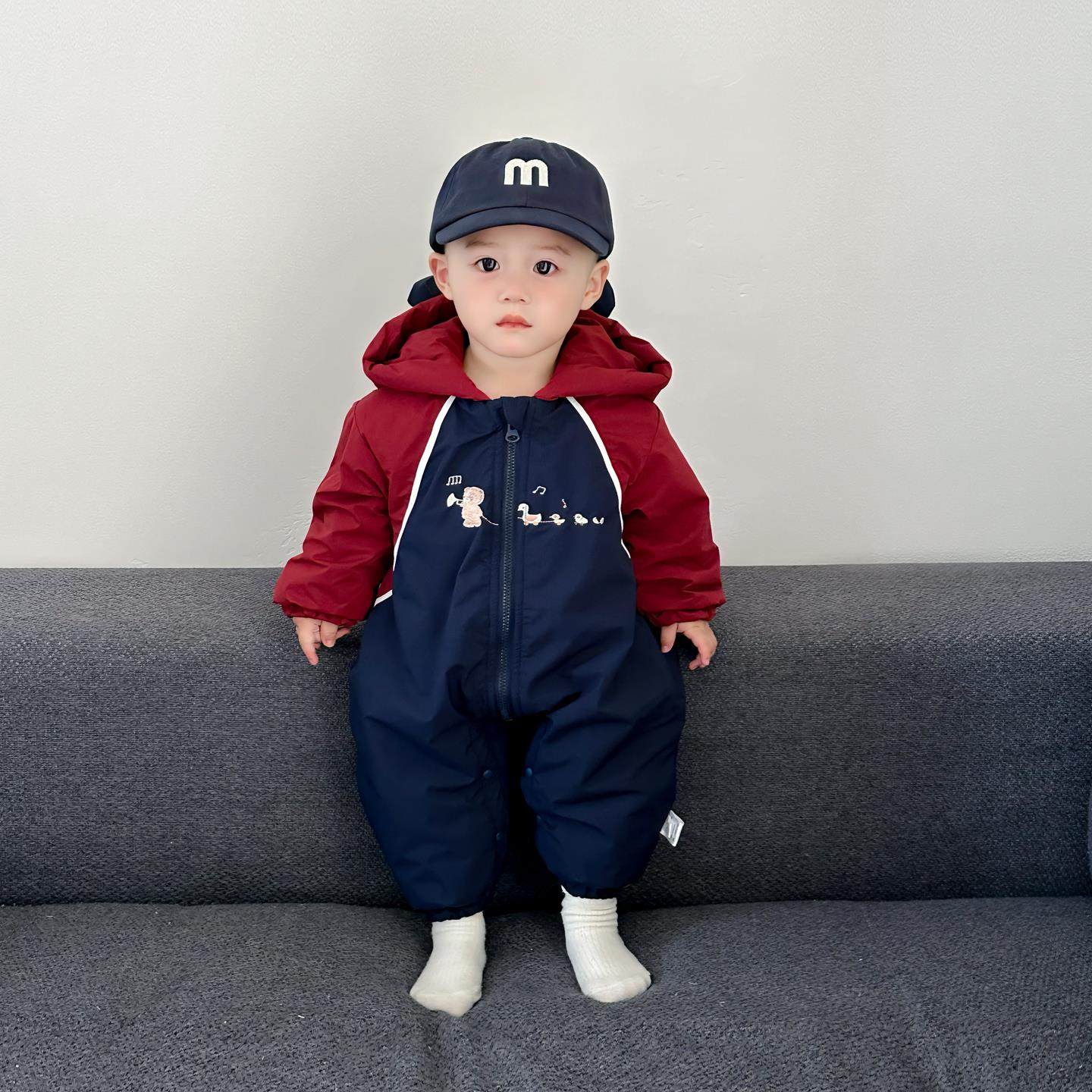 帅气男宝宝冬装连体夹棉