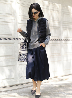 ise“柏林冬日”系列轻薄基础百搭羽绒背心马甲2024冬季P2441221