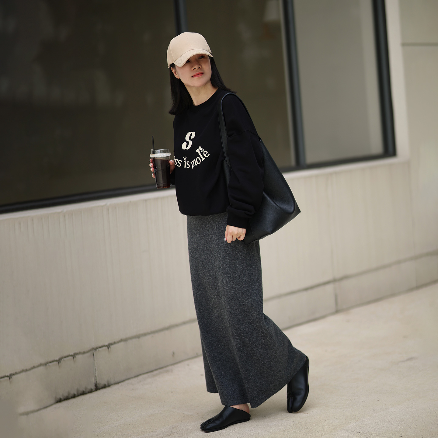 ise“线上专供”美式复古slogan标语100%棉黑色休闲卫衣D2531006