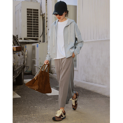 ise“线上专供”基础款浅灰刺绣印花宽松拉链连帽卫衣D2530201